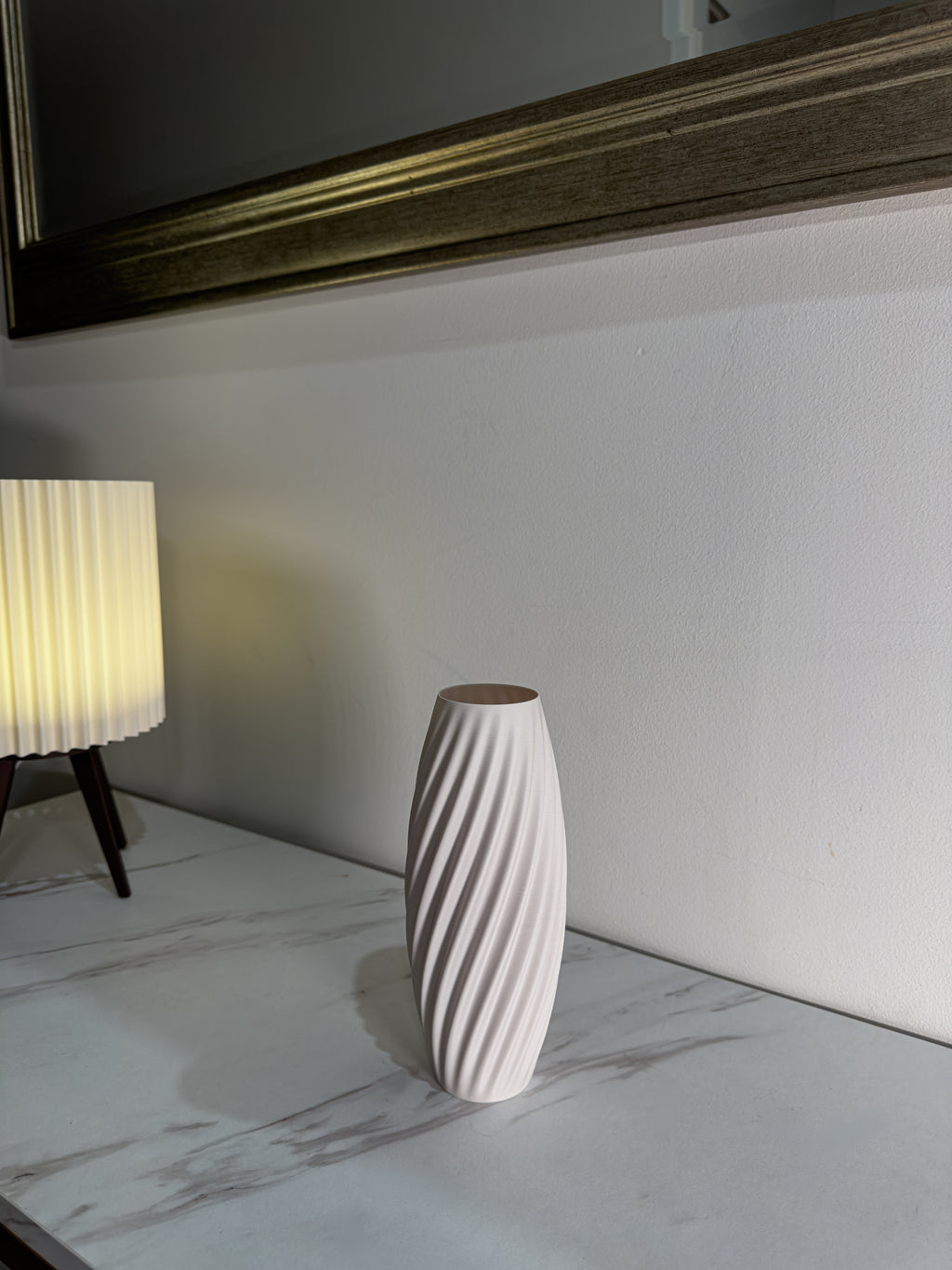 Texturia Wavy Vases
