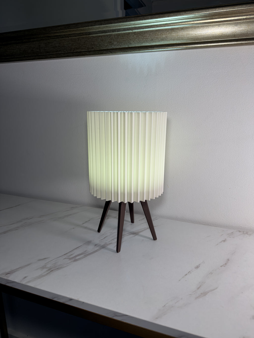 Triandis Ribbed Lamp