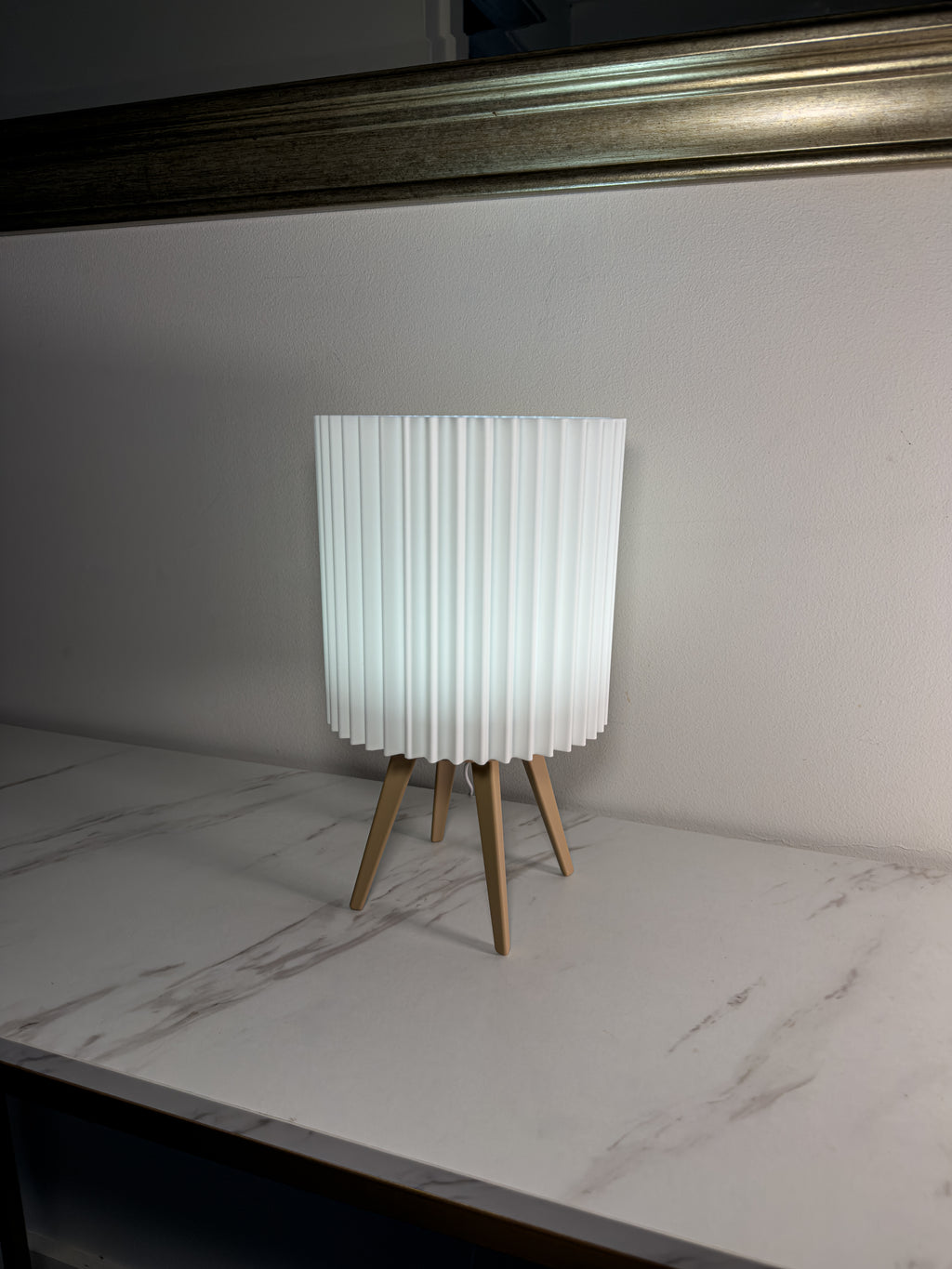 Triandis Ribbed Lamp