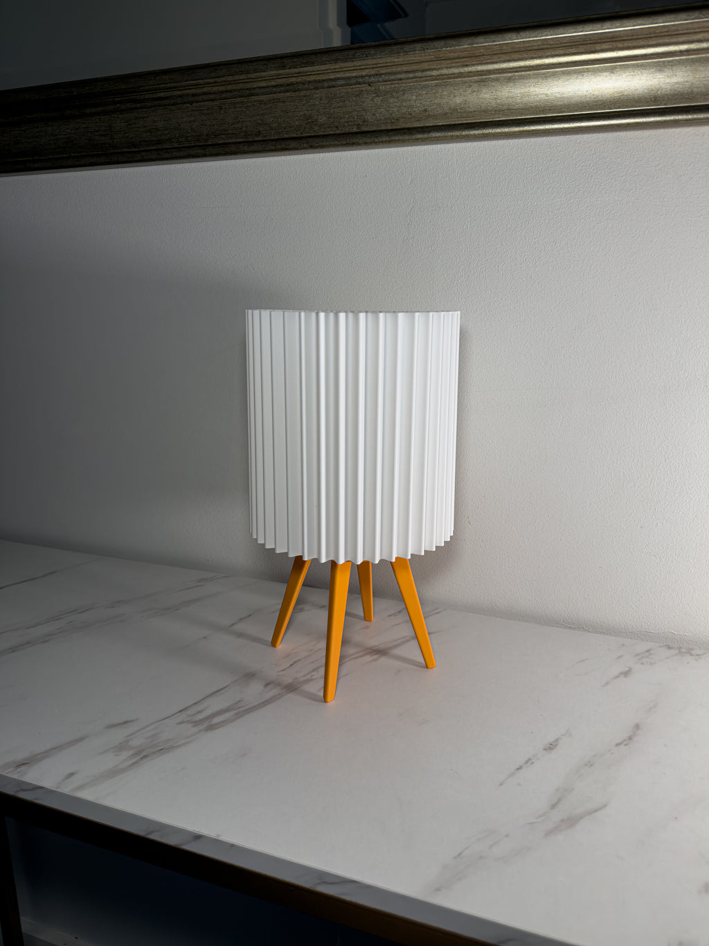 Triandis Ribbed Lamp